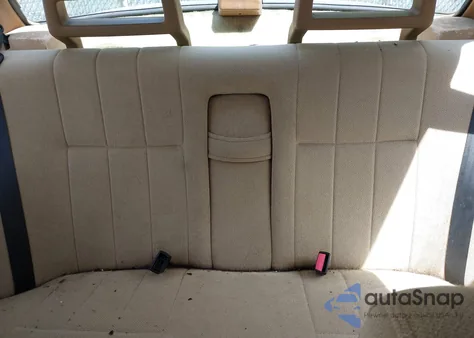 1992 Volvo 240 Gl from USA, damaged, VIN YV1AS8802N1473105